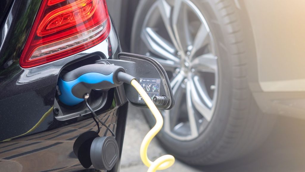 Electric Vehicle Charging at Home: Options and Considerations | Smart Charging "Electric Vehicle Charging at Home: Options and Considerations | Smart Charging"