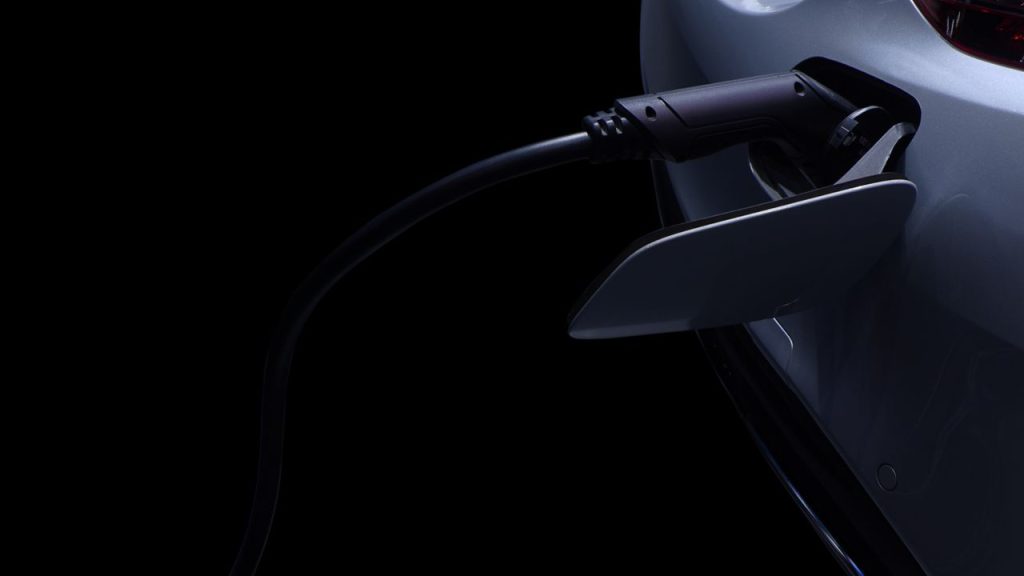 Electric Car Leasing vs Buying: Long-Term Costs & Benefits Electric Car Leasing vs Buying: Long-Term Costs & Benefits