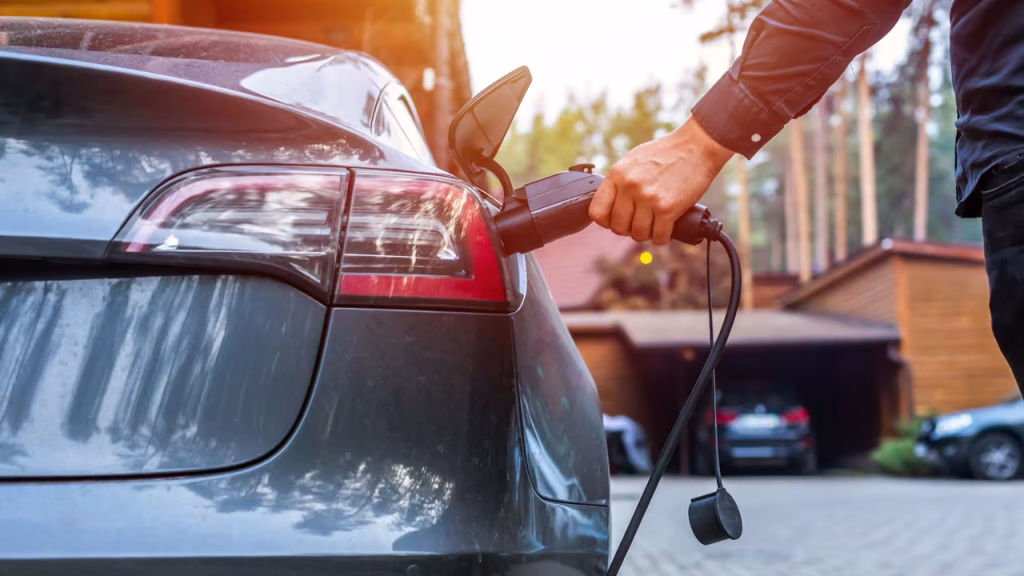 Five Ways Smart Grids Optimize EV Energy Use